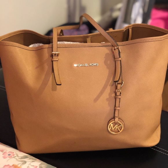 Sold on Ⓜ️ercari Michael Kors Jet Set  Large Purse - Picture 1 of 5